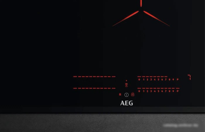 Варочная панель AEG IPE84531FB