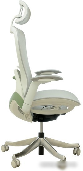 Кресло SPARX Enigma Plus (белый)