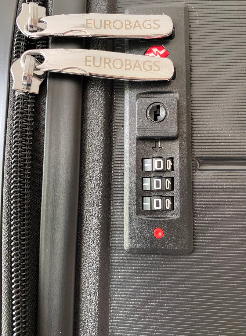 Чемодан-спиннер Eurobags PP-N95 (S, черный)