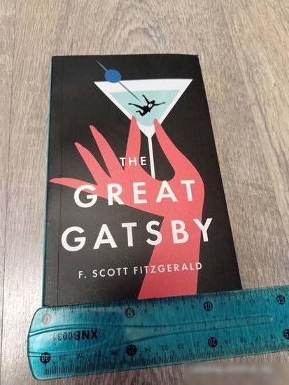 Книга издательства АСТ. The Great Gatsby (Fitzgerald F.S.)