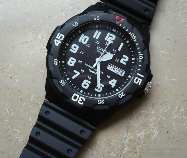 Наручные часы Casio MRW-200H-1B