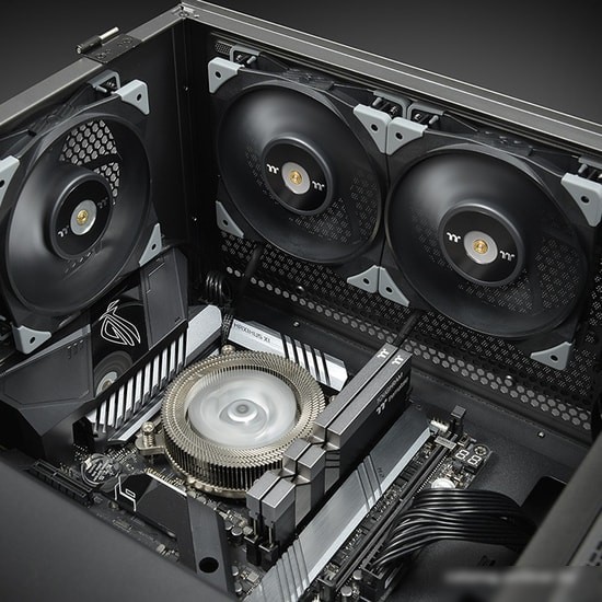Набор вентиляторов Thermaltake ToughFan 12 2-Fan Pack CL-F082-PL12BL-A