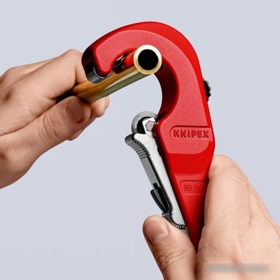 Труборез Knipex TubiX 903102SB