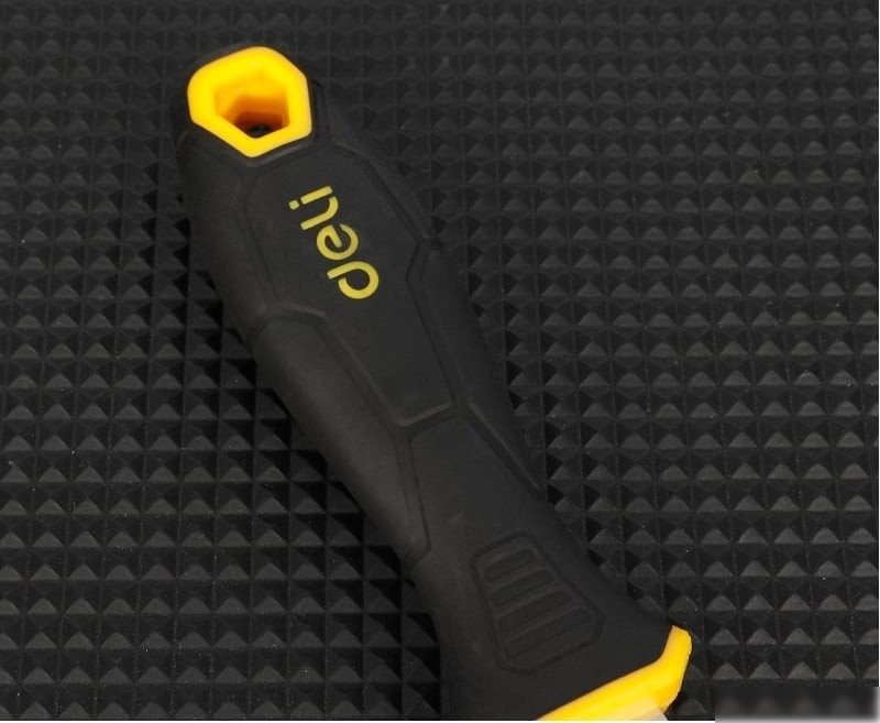 Шпатель Deli DL-HD6