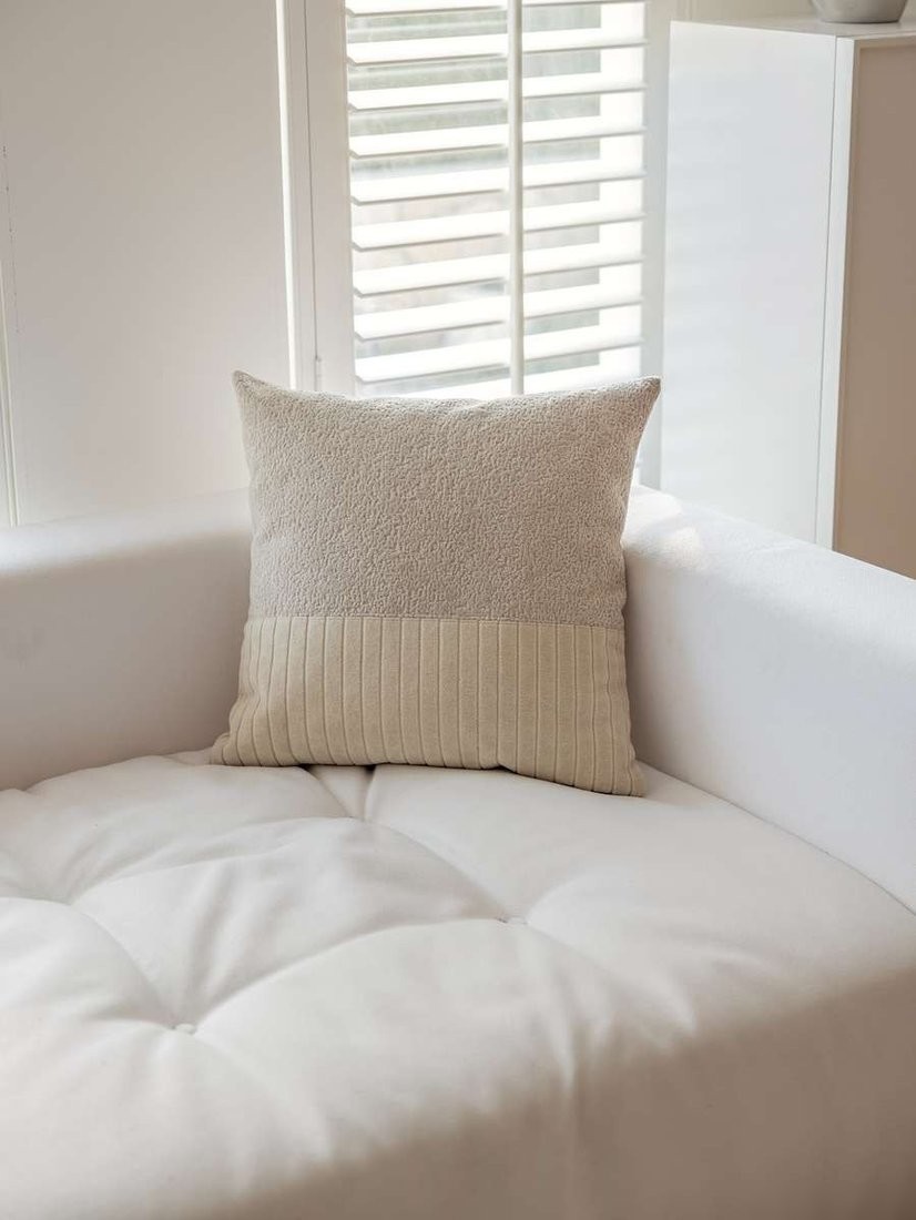 Чехол на подушку Matex Tufted Velvet ALEX-45 (бежевый)