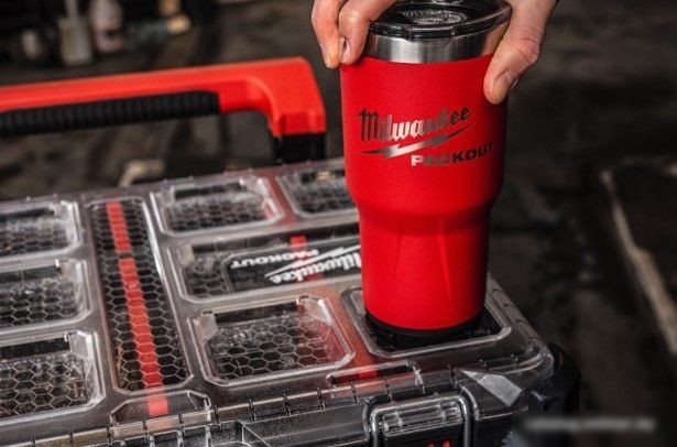 Термокружка Milwaukee Packout 0.591 л (красный)
