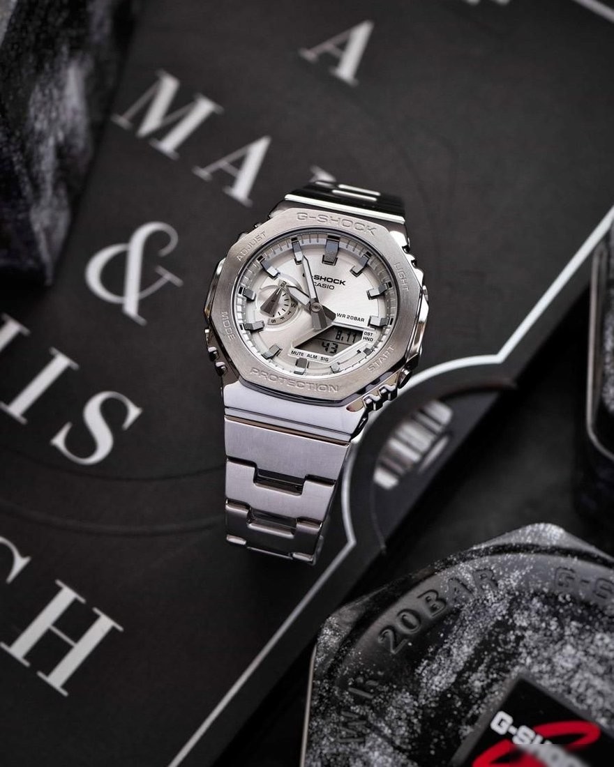 Наручные часы Casio GM-2110D-7A