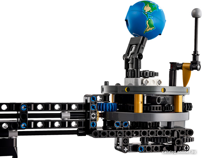 Конструктор LEGO Technic 42179 Планета Земля и Луна на орбите
