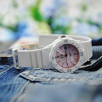 Наручные часы Casio LRW-200H-4E3VEF