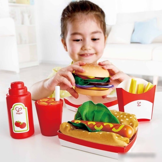 Набор игрушечных продуктов Hape Fast Food E3160-HP