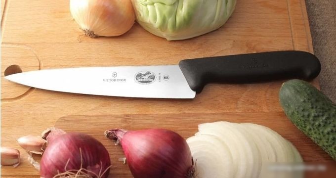 Кухонный нож Victorinox 5.2003.19