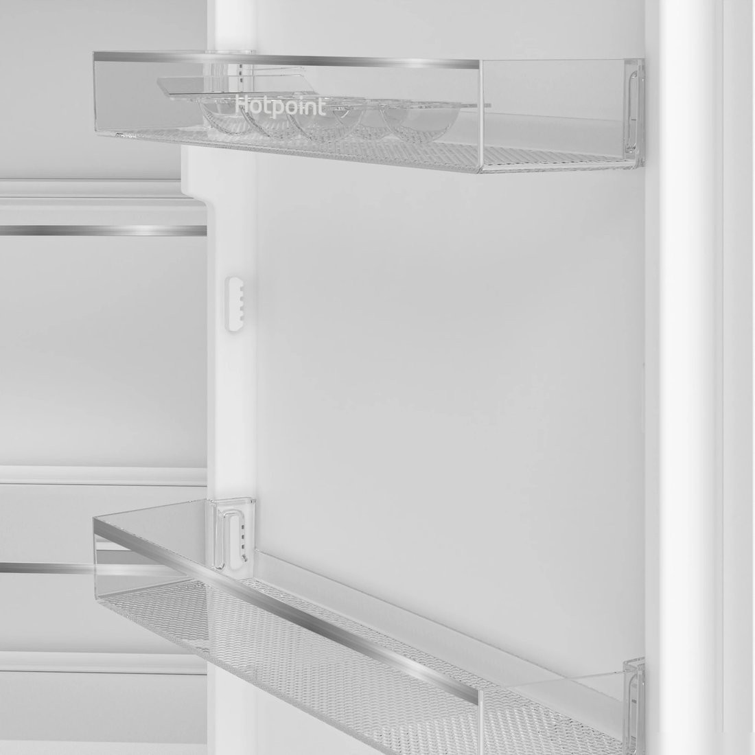 Холодильник Hotpoint HBH 18