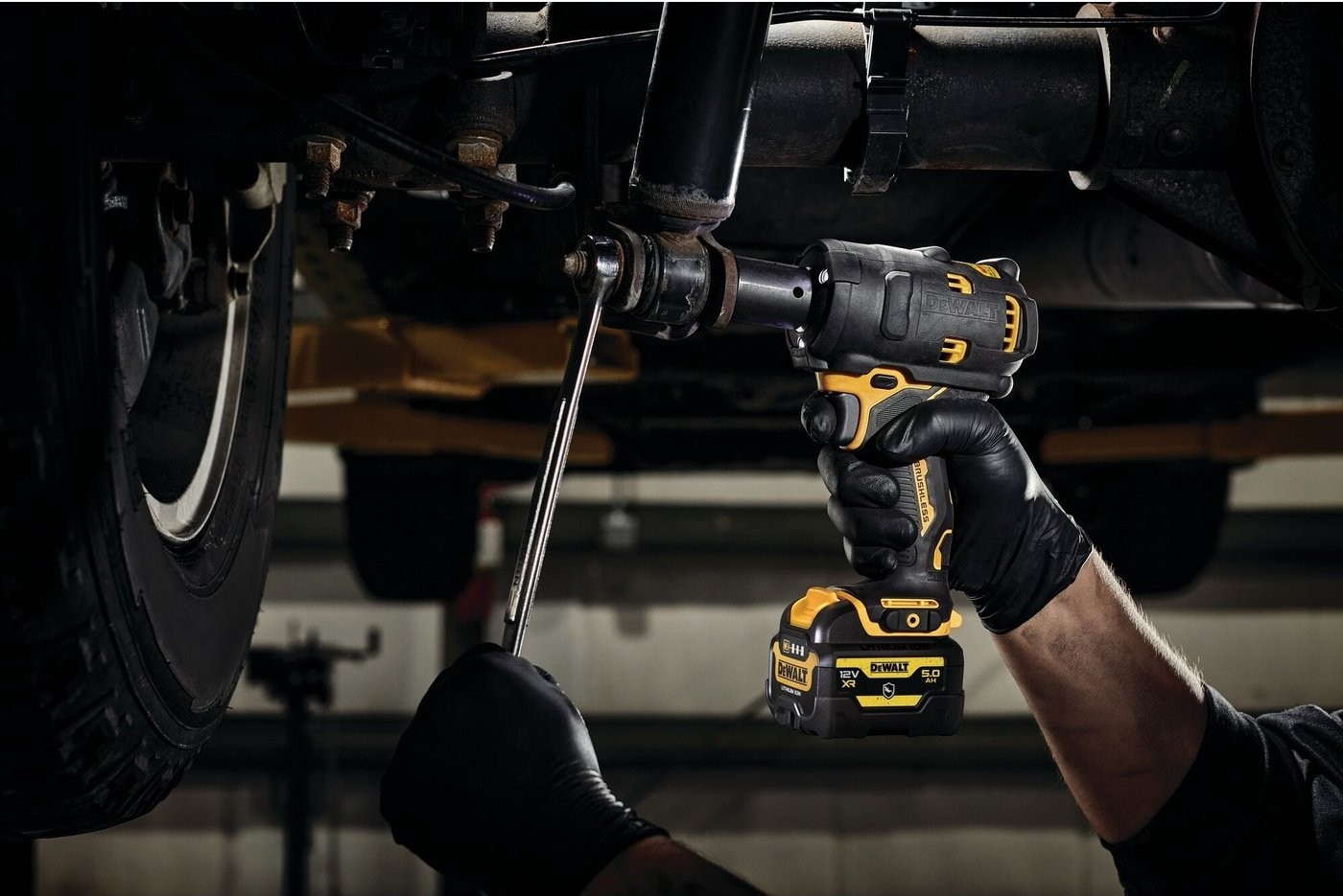 Гайковерт DeWalt DCF901P1G (с 1-им АКБ)