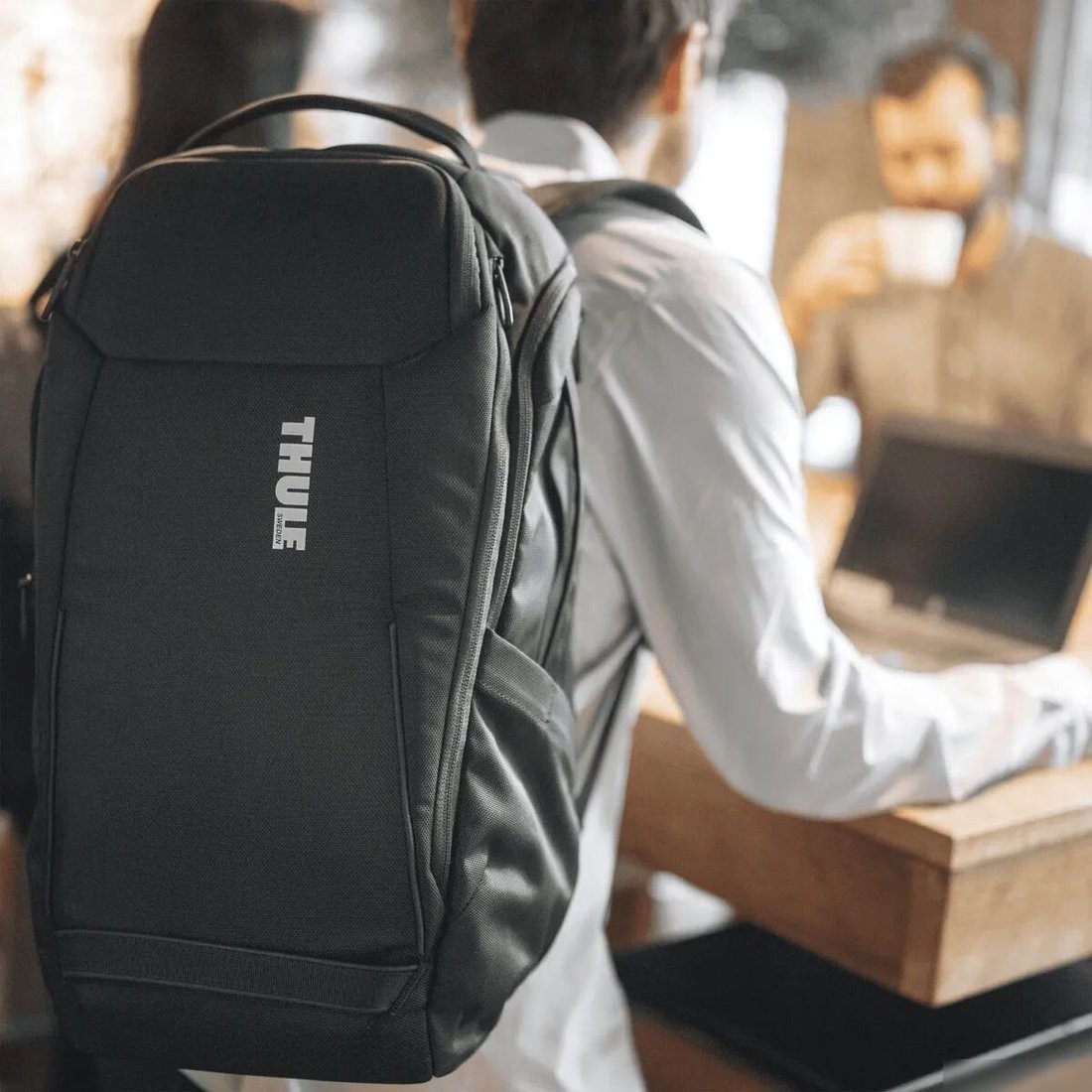 Городской рюкзак Thule Accent 28L TACBP2216BLK (черный)
