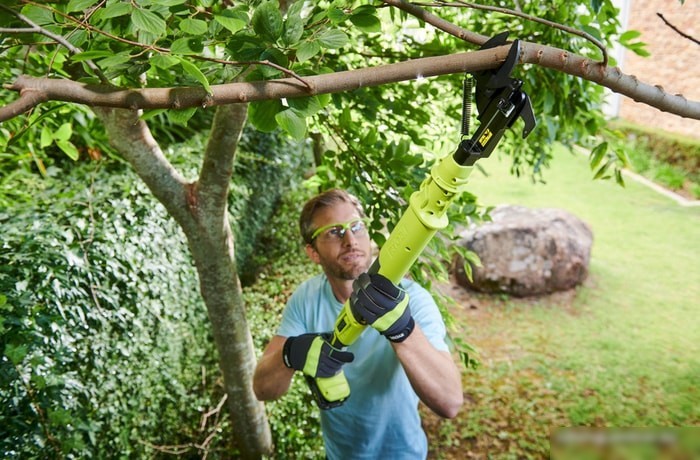 Секатор Ryobi OLP1832BX (без АКБ)