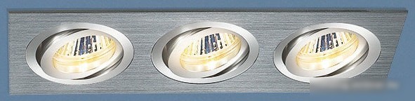 Точечный светильник Elektrostandard 1011/3 (хром) Точечный светильник Elektrostandard 1011/3 (хром)