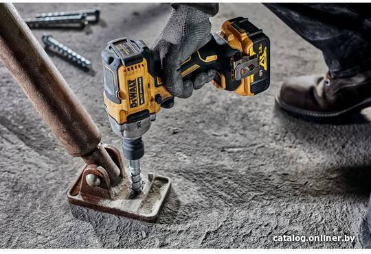 Гайковерт DeWalt DCF892P2T (с 2-мя АКБ, кейс)