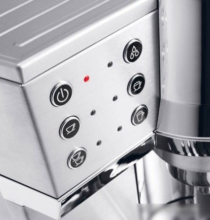 Рожковая помповая кофеварка DeLonghi EC 860.M