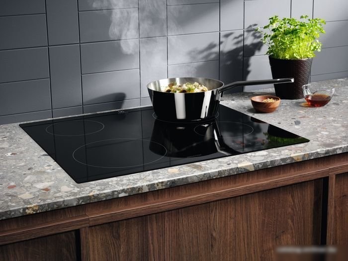 Варочная панель Electrolux LIB60424CK