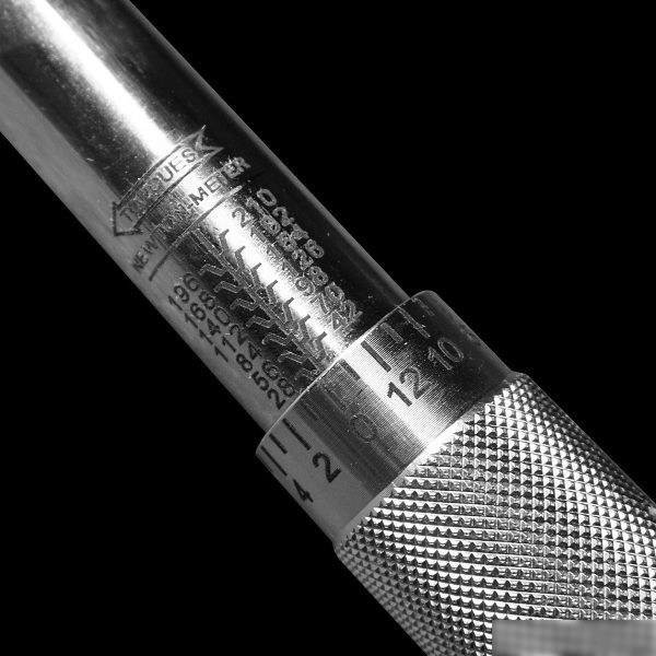 Гаечный ключ Berger Динамометрический щелчкового типа 1/2" 28-210Нм BG2158