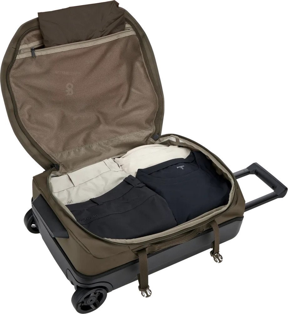 Чемодан Thule Chasm Carry On 3205602 TCCO222DKH (хаки)