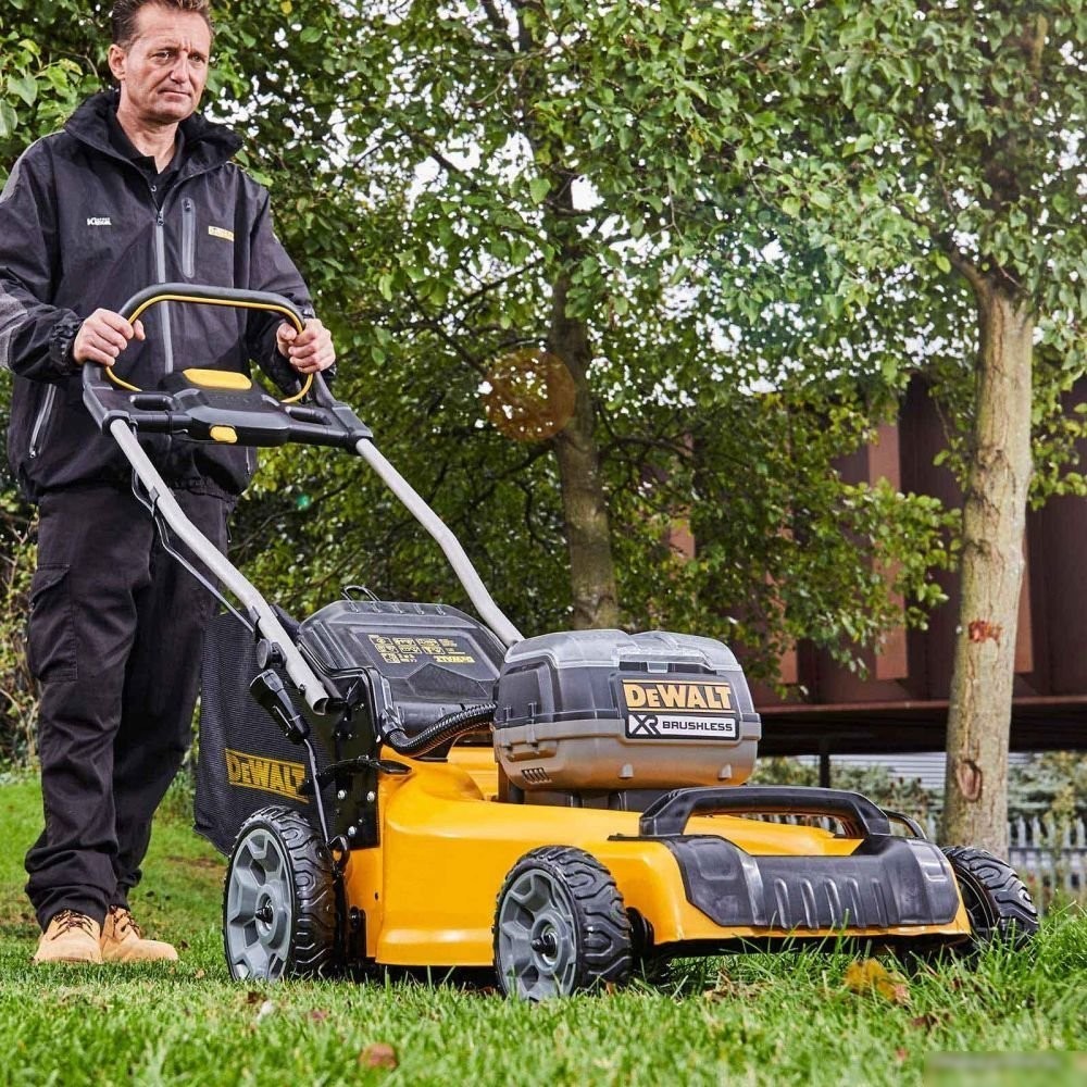 Газонокосилка DeWalt DCMW564N (без АКБ)