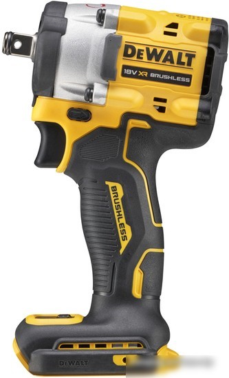 Гайковерт DeWalt DCF921NT-XJ (без АКБ, кейс)