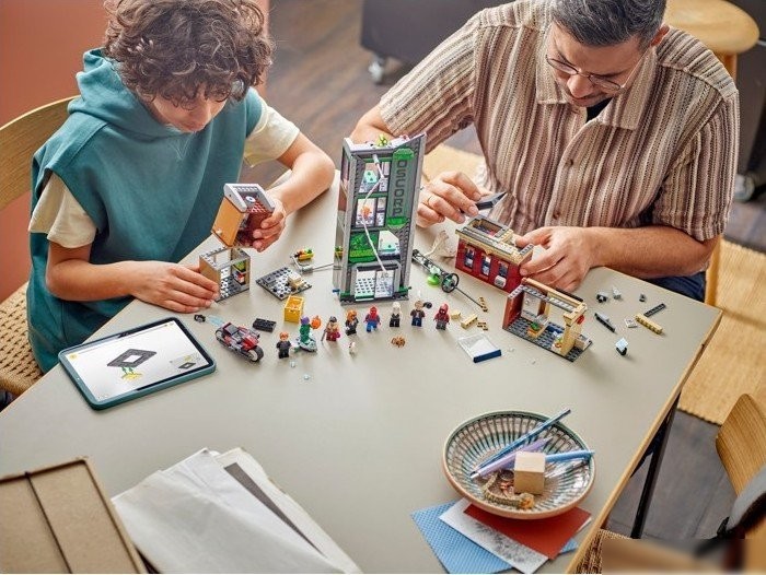 Конструктор LEGO Marvel 76324 Человек-паук против Озкорп