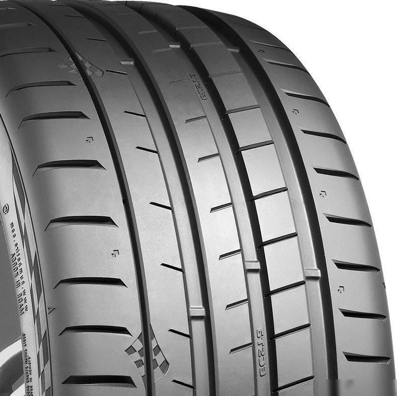 Летние шины Kumho Ecsta PS91 245/40R20 99Y