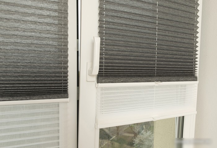 Плиссе Delfa Basic Walnut СПШ-3401/1102 Basic Transparent (34x160, антрацит/белый)