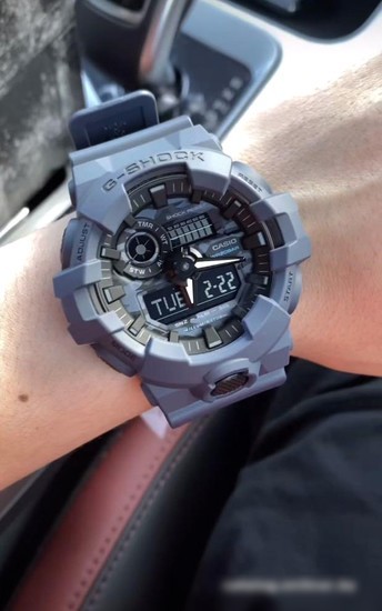 Наручные часы Casio G-Shock GA-700CA-2A