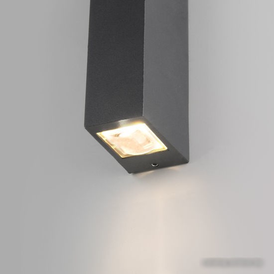 Уличный настенный светильник Elektrostandard Blaze LED 35136/W (серый)