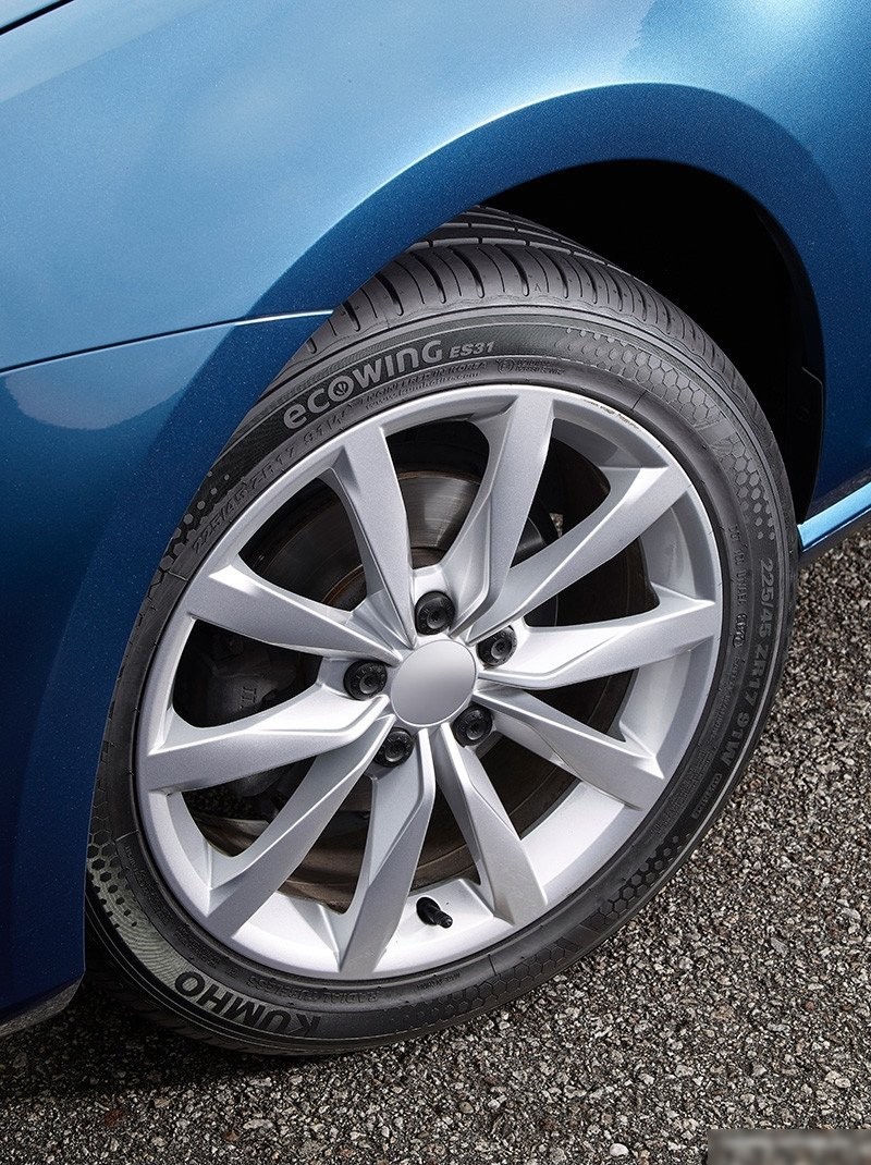 Летние шины Kumho Ecowing ES31 175/55R15 77V