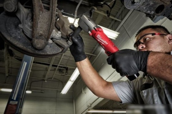 Гайковерт Milwaukee M12 FRAIWF38-0 4933471700 (без АКБ)