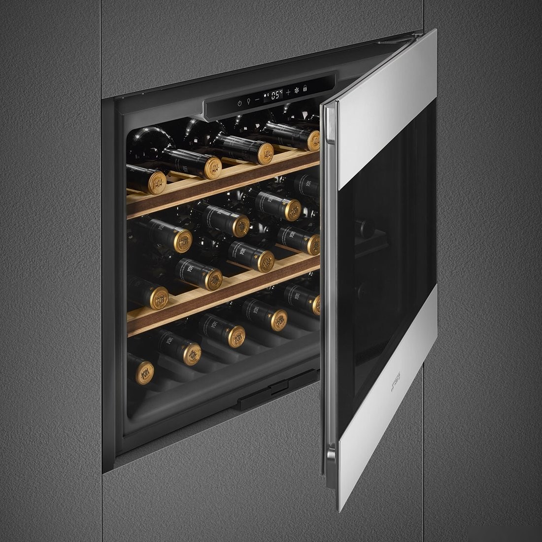 Винный шкаф Smeg CVI320XE