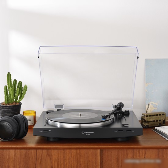 Виниловый проигрыватель Audio-Technica AT-LP3XBT (черный)