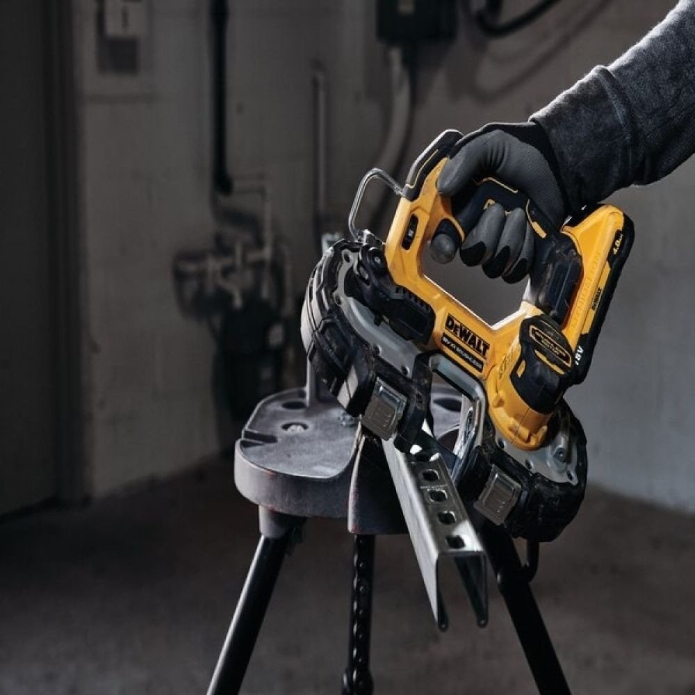 Ленточная пила DeWalt DCS377NT (без АКБ)