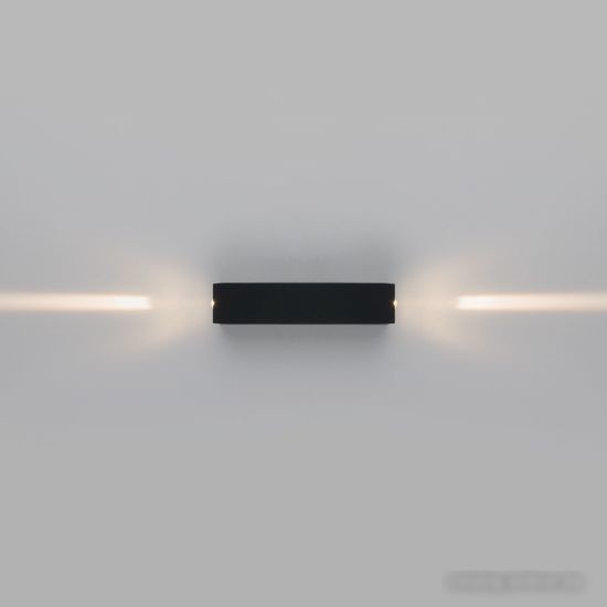 Уличный настенный светильник Elektrostandard Blaze LED 35136/W (черный)