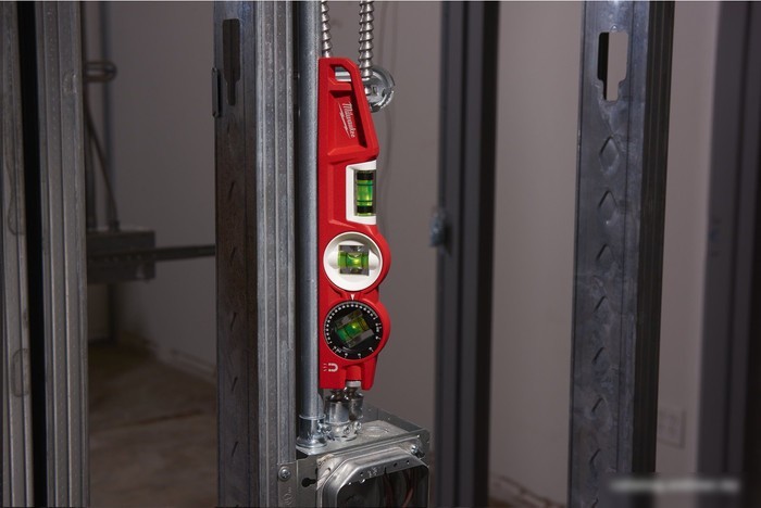 Уровень строительный Milwaukee 4932459096