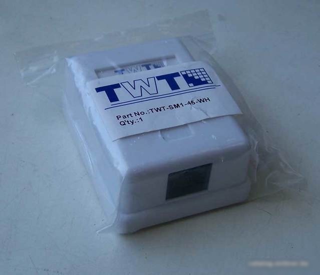 Розетка компьютерная TWT TWT-SM1-45-WH