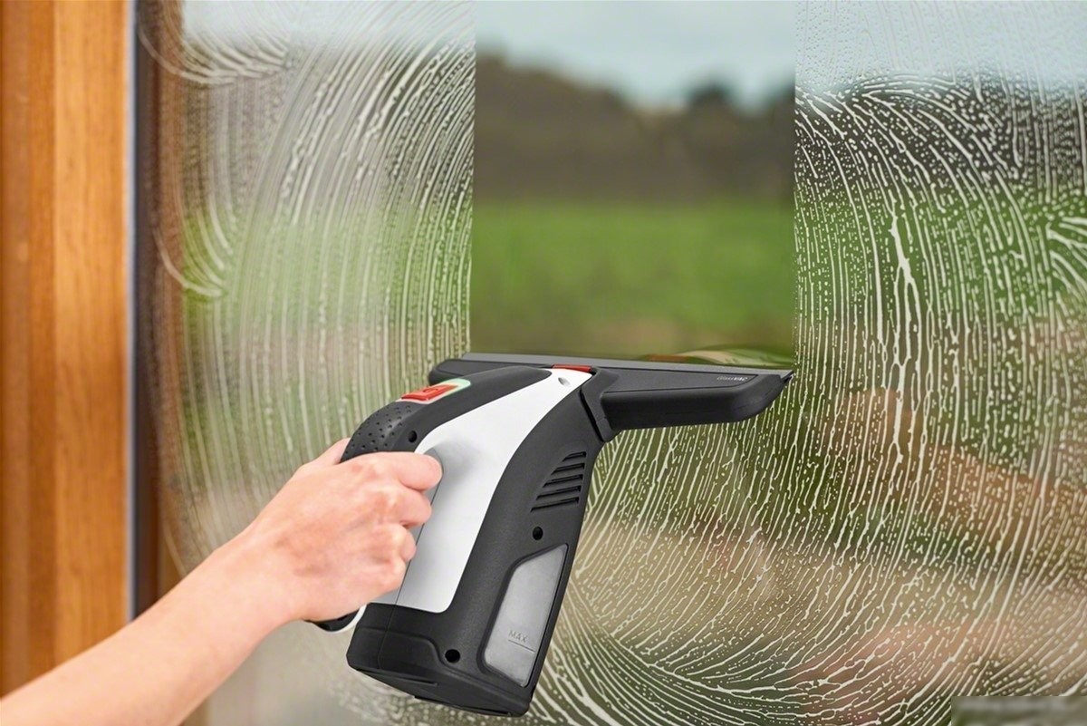 Стеклоочиститель Bosch GlassVAC Solo Plus