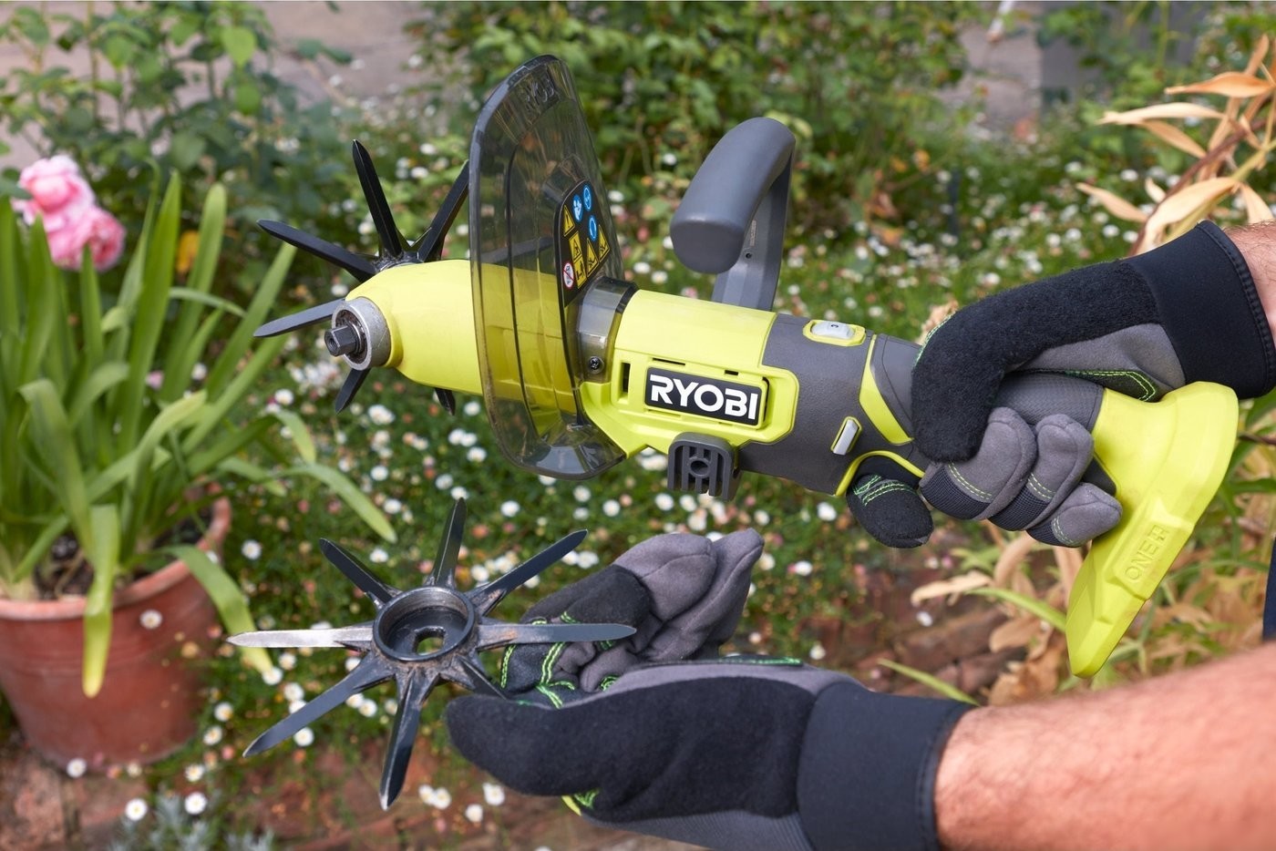 Мотокультиватор аккумуляторный Ryobi RY18HCA-0 5133005766 (без АКБ)