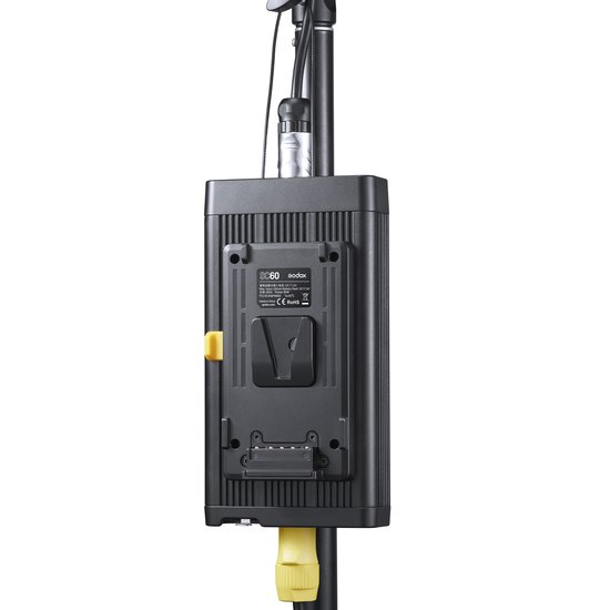 Лампа Godox S60 фокусируемый