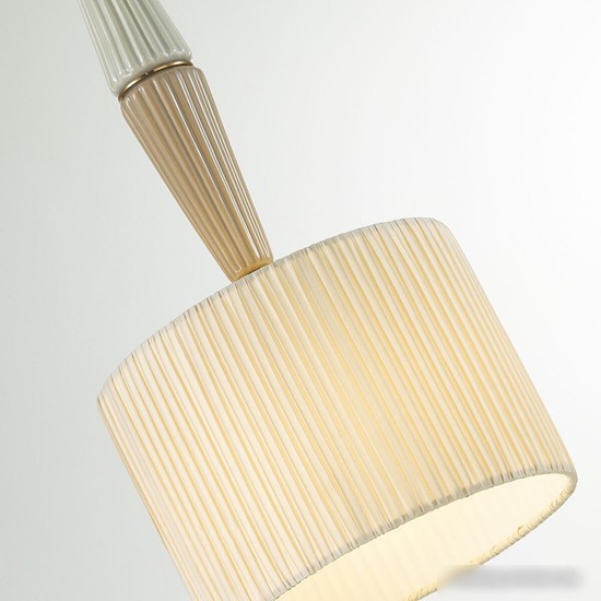 Подвесная люстра Odeon Light Latte 5403/1