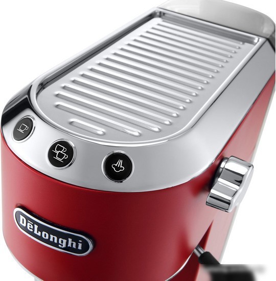 Рожковая помповая кофеварка DeLonghi Dedica EC 685.R