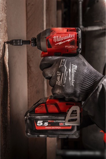 Нитриловые перчатки Milwaukee Cut level 5/E 9/L 4932471425