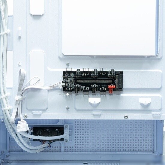 Корпус XASTRA Q300M 3ARGB-C6 (белый)