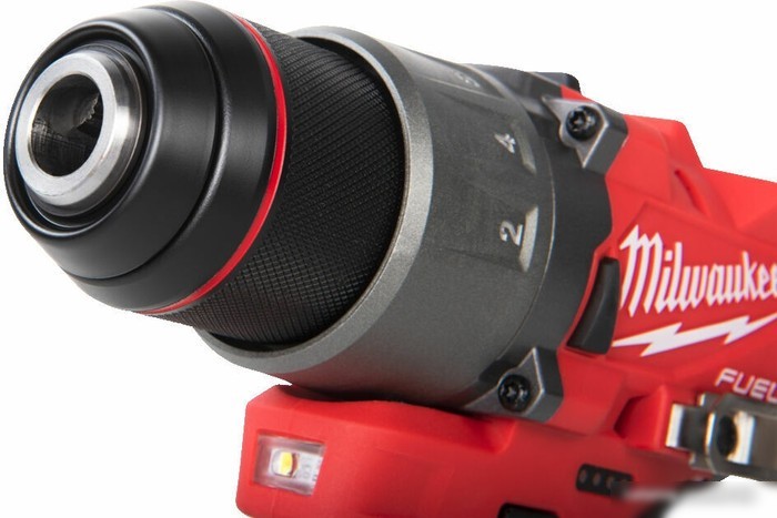 Дрель-шуруповерт Milwaukee M12 FUEL M12FDD2-202X 4933479873 (с 2-мя АКБ 2 Ач, кейс)