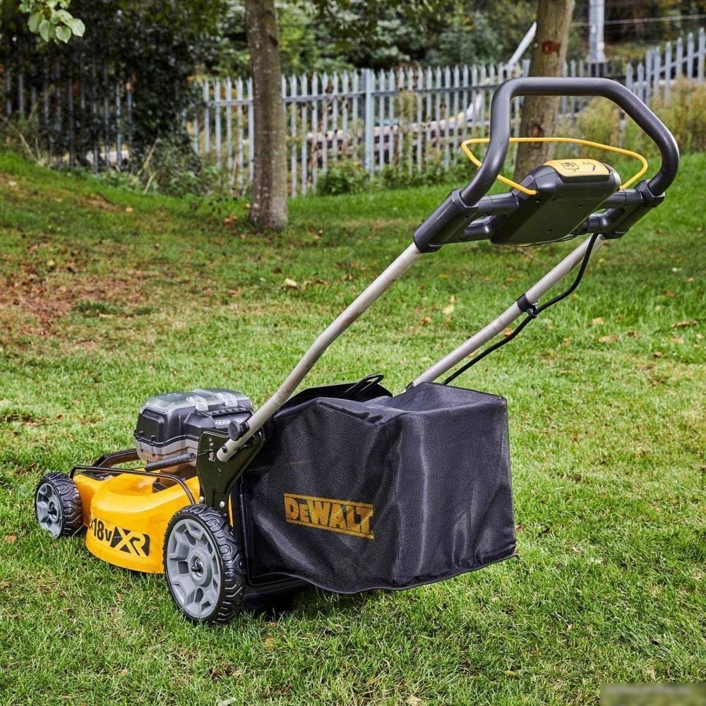 Газонокосилка DeWalt DCMW564N (без АКБ)