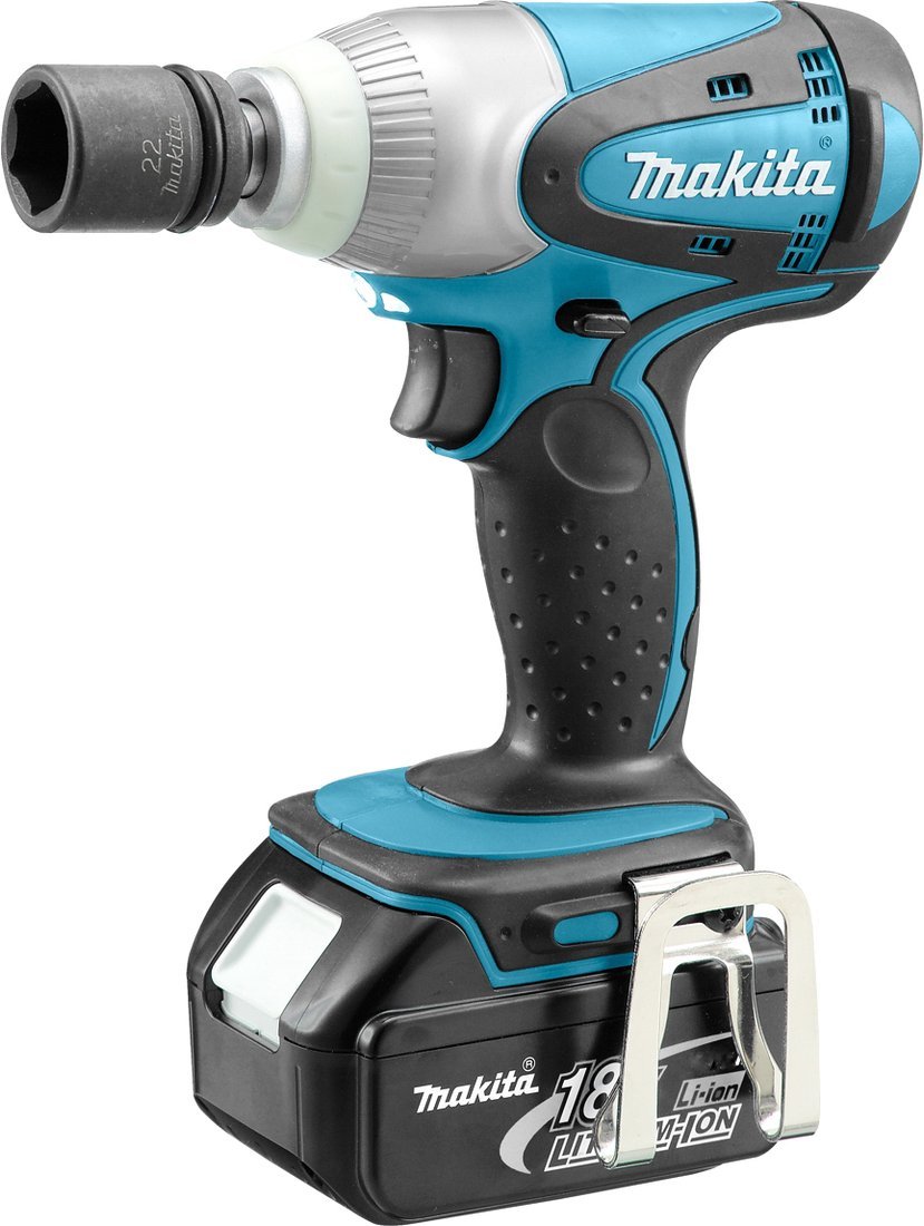 Гайковерт Makita DTW251RME (с 2-мя АКБ, кейс)